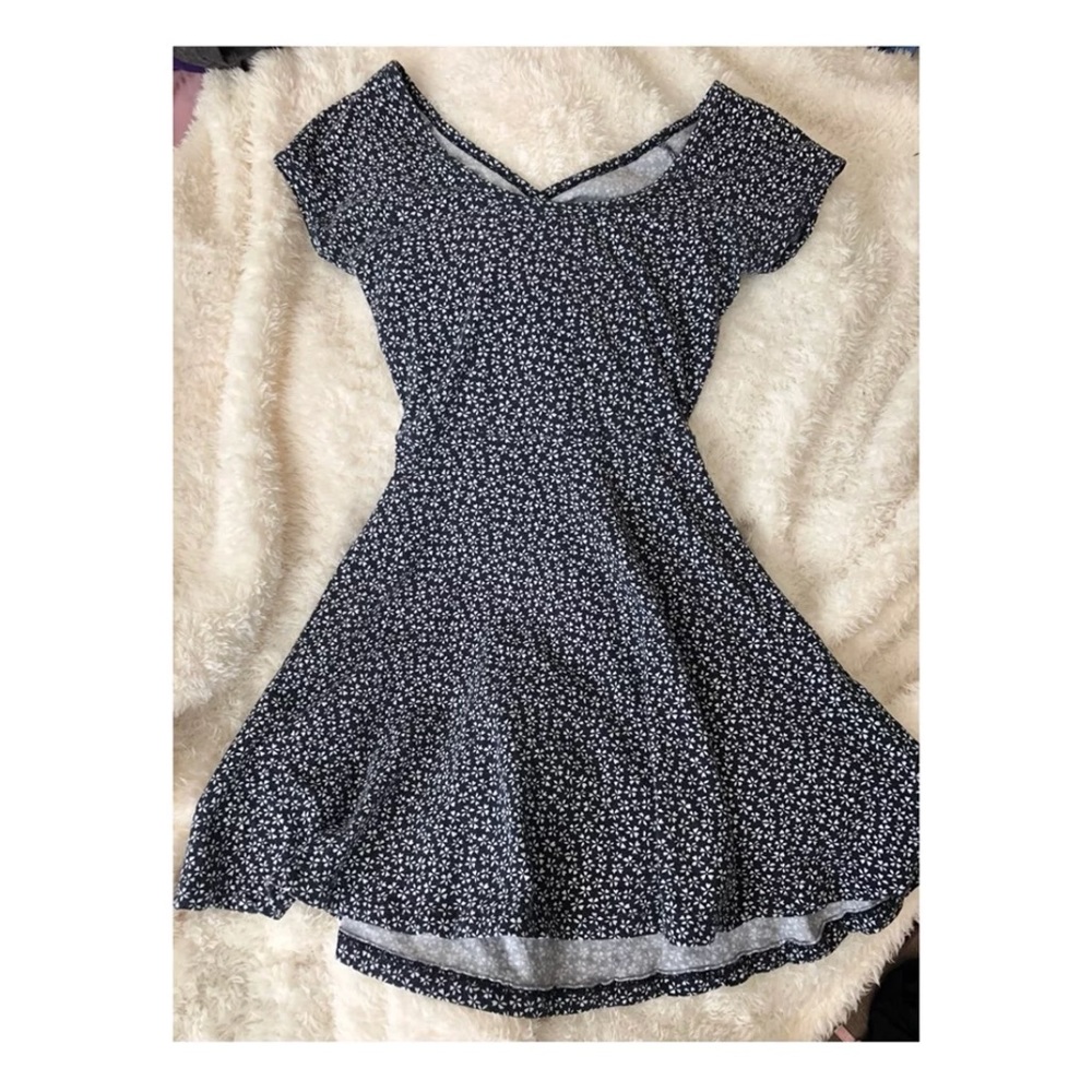 Brandy Melville floral dress :)